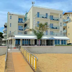 Linda 3*, Caorle Italia